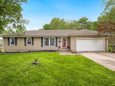 8536 Russell St, Overland Park, KS, 66212