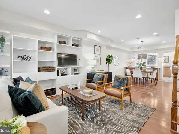 412 Delafield Pl NW, Washington, DC 20011