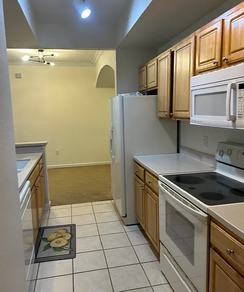 10075 Gate Pkwy N #1610 — Photo 25
