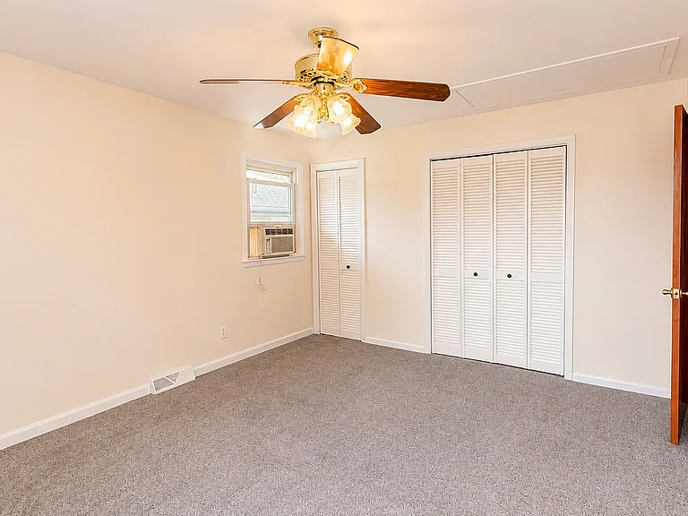 124 Kelvin Ave #2 — Photo 14