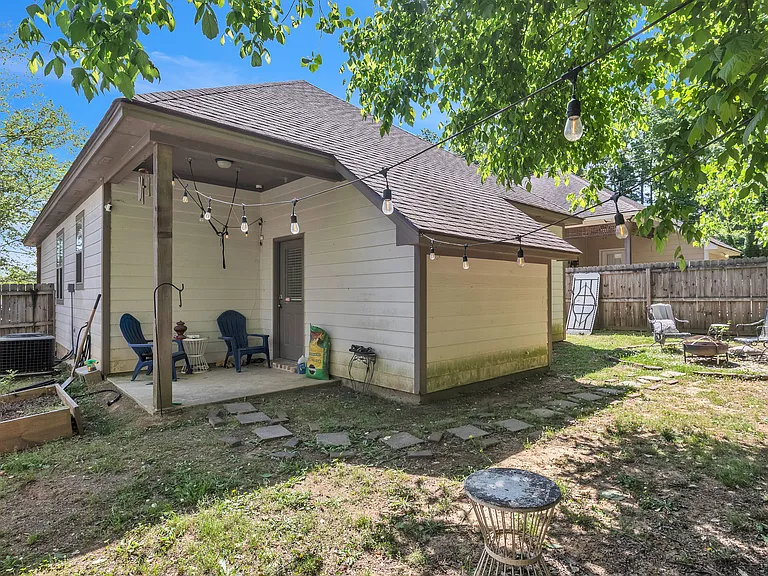 103 Creekside Cv — Photo 25