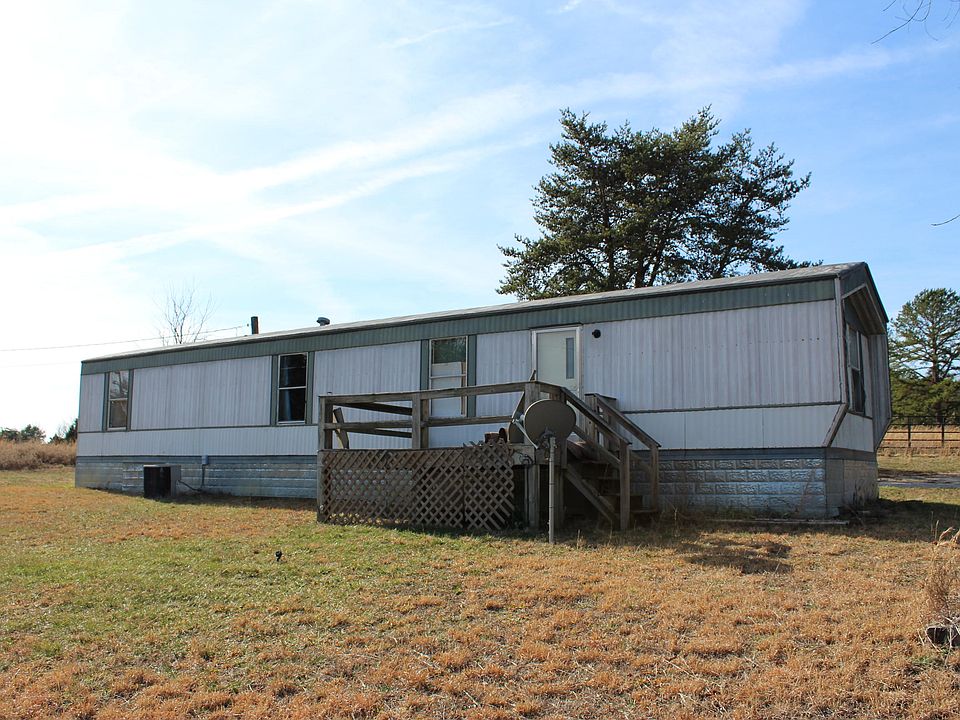1st image of 325 Derrick Dr