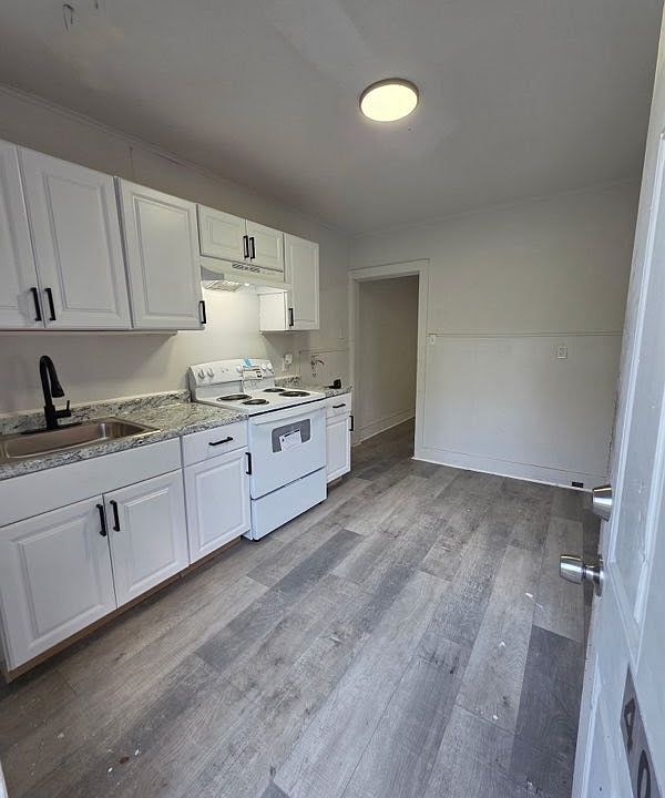 1st image of 405 Maple Ave