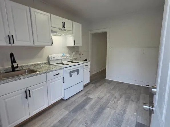 405 Maple Ave, Coatesville, PA 19320