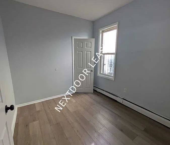 200 Bergen Ave #1M — Photo 7