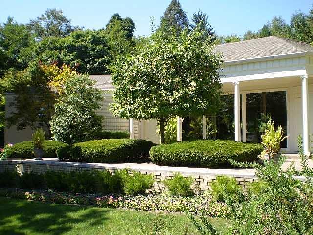 1st image of 8006 N Meridian Hills Ln
