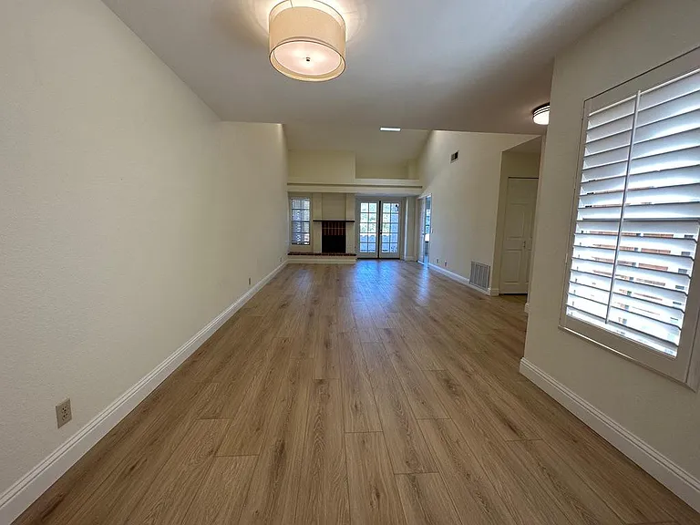 15880 Avenida Villaha #71 — Photo 10