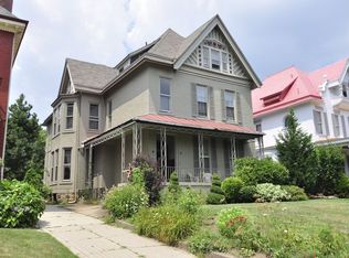 827 N Highland, Highland Park, PA 15206