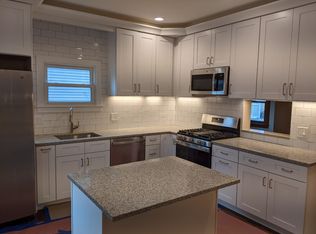 1025 Sherman Ave, Evanston, IL 60202