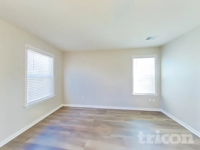 634 Ridgeville Crossing Dr — Photo 3