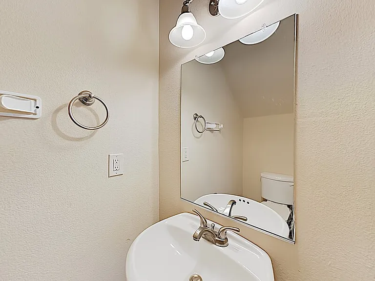 1540 Aldra Dr — Photo 14