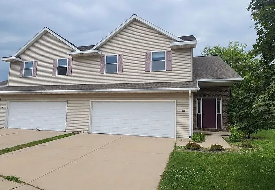 713 Edge Point Ct #1