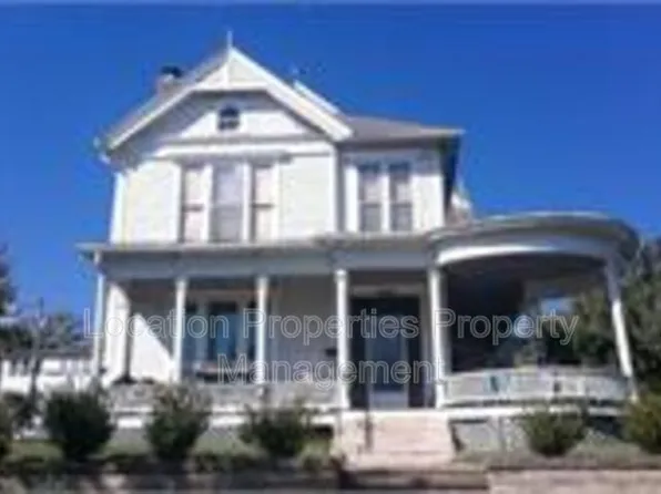 1101 Tennessee St #4, Lawrence, KS 66044