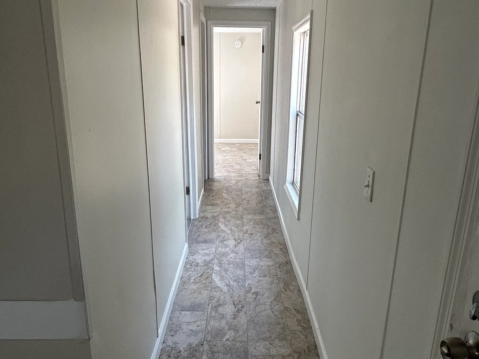 3 bed, 1216 sqft, $1,300 — Photo 4