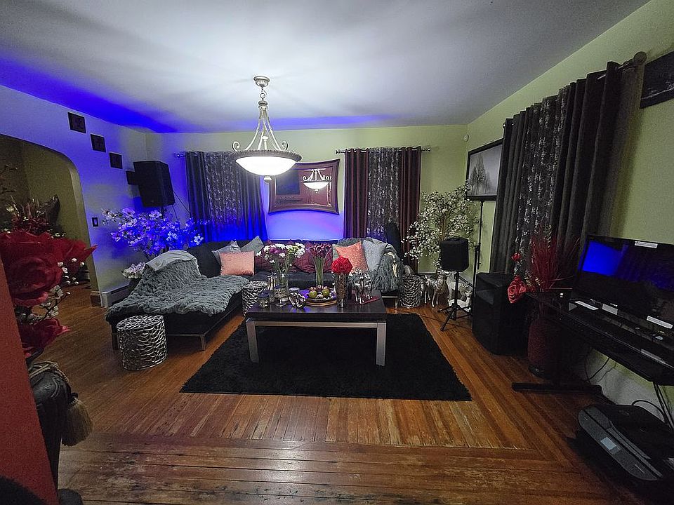 2nd image of 120 Gallatin St