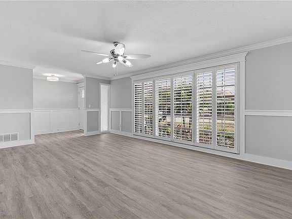 4th image of 3953 McKay Creek Dr
