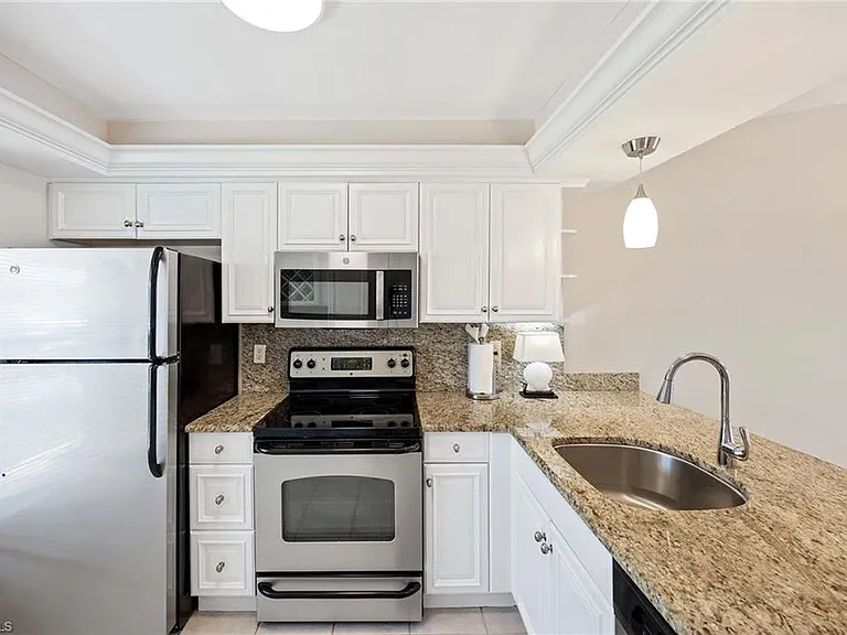 1015 Mainsail Dr #112 — Photo 11