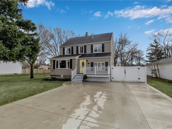 41 Allen St, Orchard Park, NY 14127