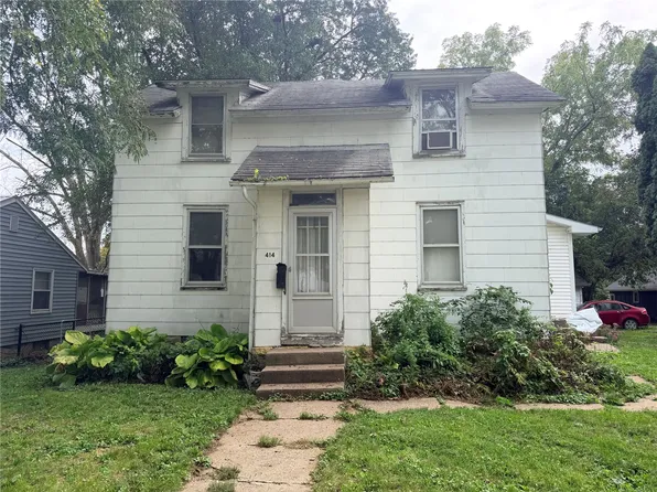 414 2nd Ave NW, Mount Vernon, IA 52314
