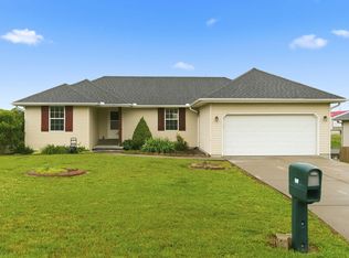 312 Cinnamon Court, Sparta, MO 65753