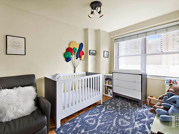 5th image of 251 E 32nd St #10A