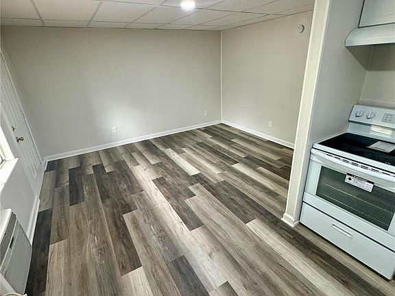 5th image of 601 N Sprigg St