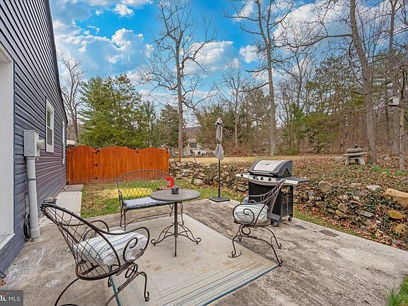 3rd image of 8807 Crystal Falls Dr