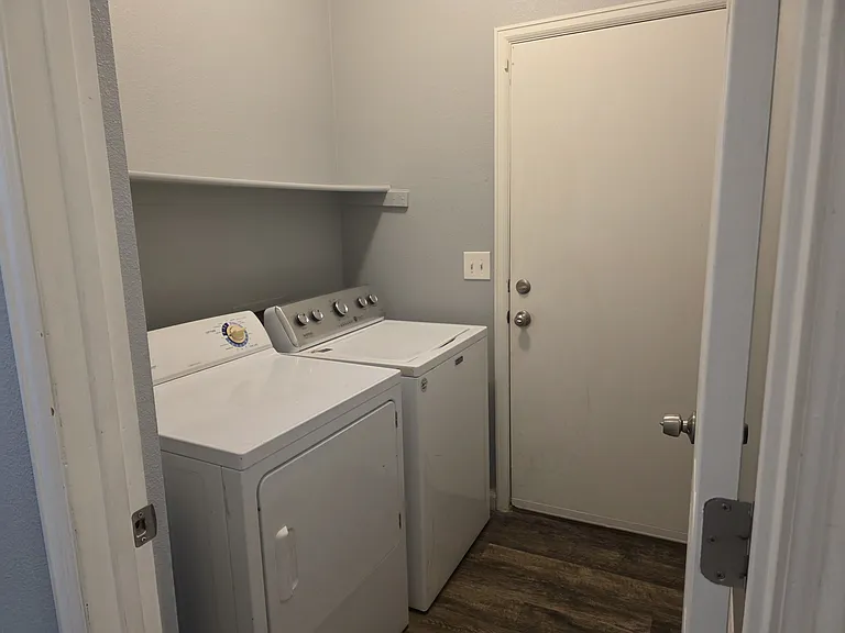 162 S Fraser Cir — Photo 8