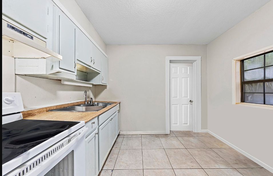 1st image of 18 Okahatchee Cir