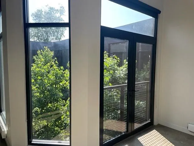 40 Hague Apartments — Photo 7