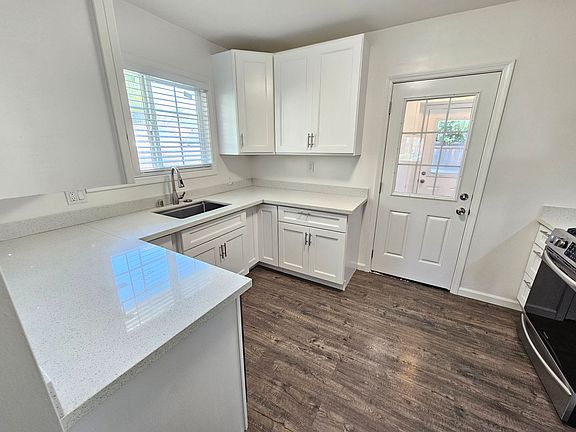 3rd image of 2271 Princeton St