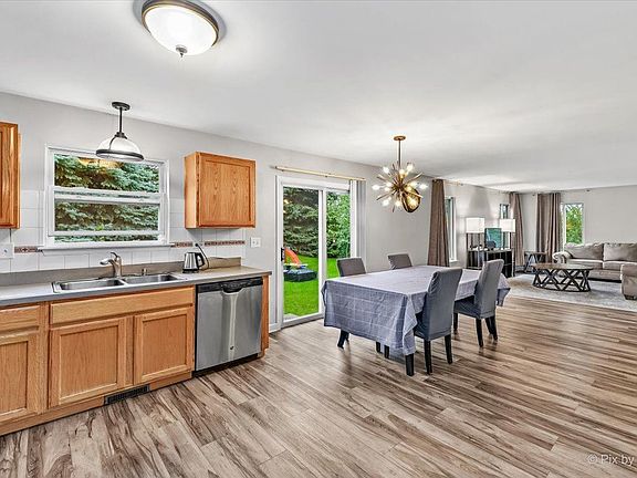 5th image of 1 Annandale Ct