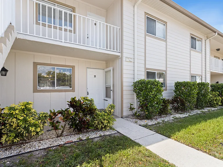 2360 Naples Trace Cir #2 — Photo 22