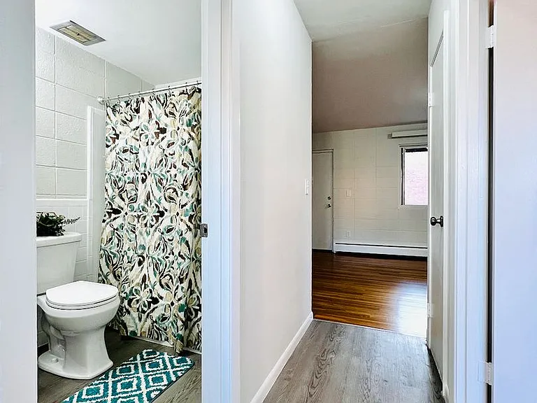 1710 Broad Street — Photo 3