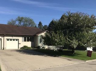 208 Locust St, La Porte City, IA 50651