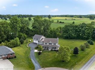 918 Gray Fox Ct, Howell, MI 48843