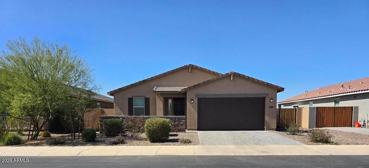 4 bed, 2.0 bath, 2150 sqft, $2,399 — Photo 1