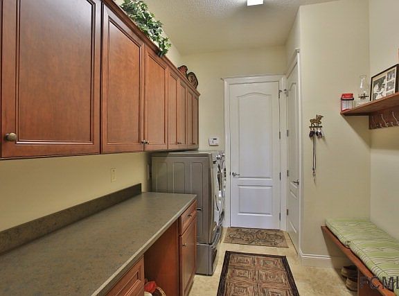 4th image of 125 S Riverwalk Dr