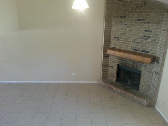 5th image of 4646 Cedar Pass Dr APT B