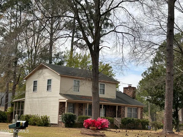 100 Lancaster Drive, Greenville, NC 27834