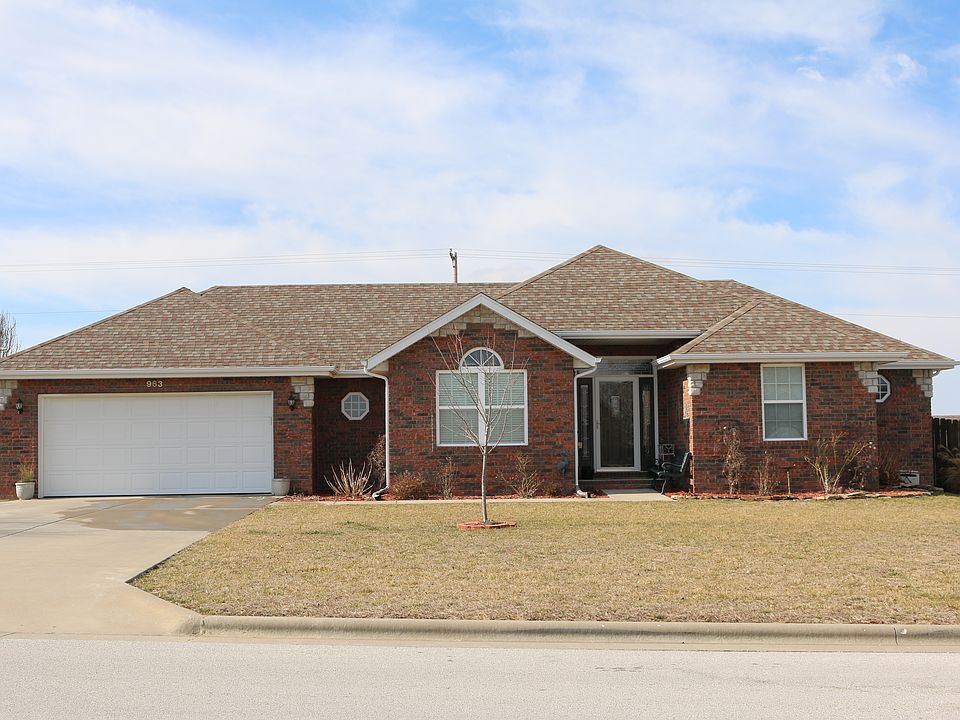 1st image of 963 Megan Ln