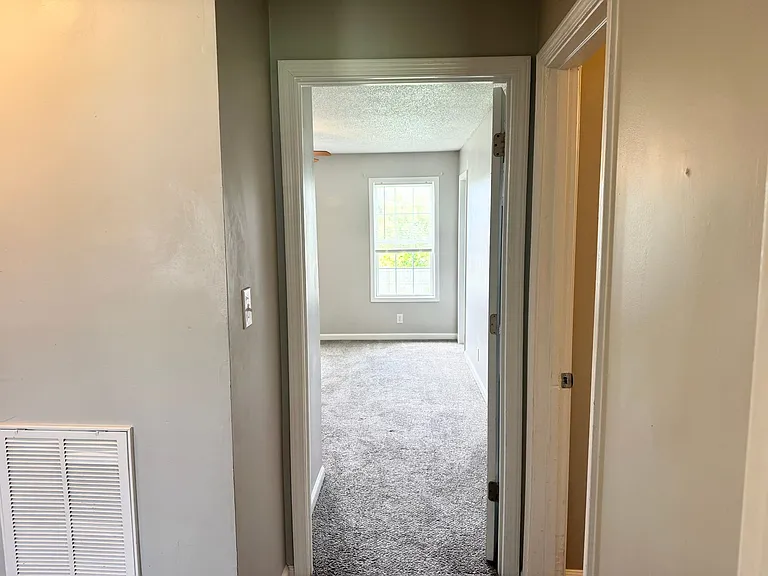 1200 Carol Dr — Photo 13