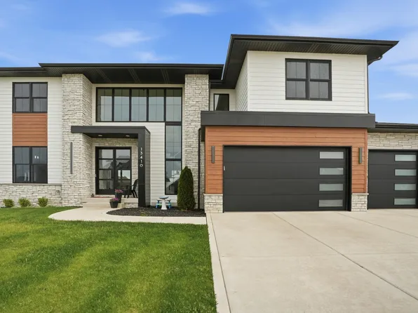 13410 Camas Dr, Saint John, IN 46373