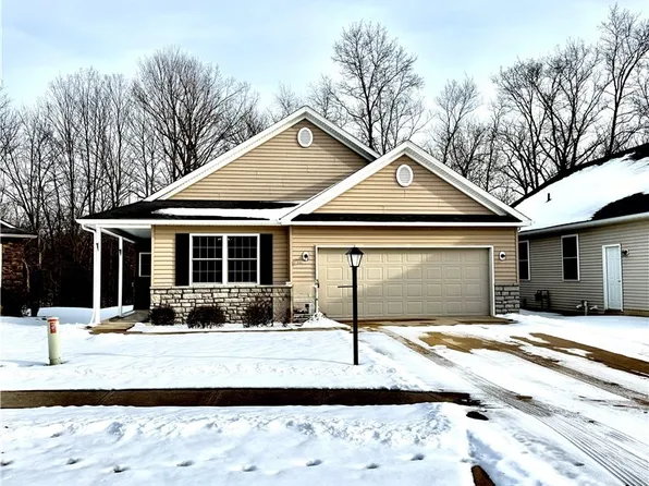 10281 River Run Ln, North Royalton, OH 44133