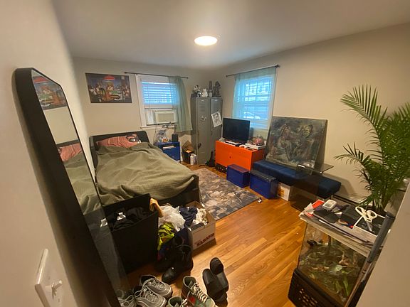 2nd image of 38 Tracey St #1