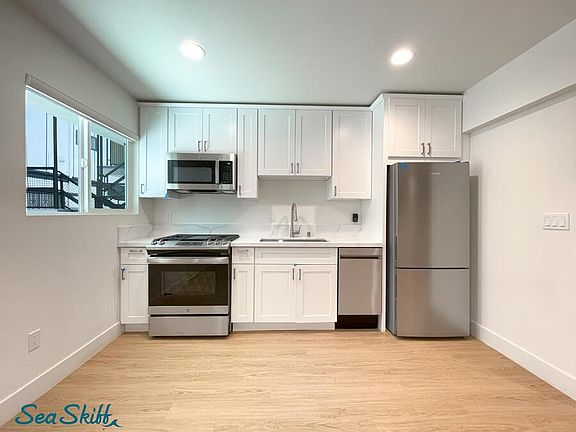 3rd image of 150 10th St #12
