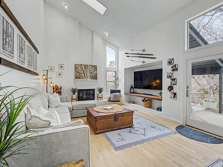 S Cook Way — Photo 1