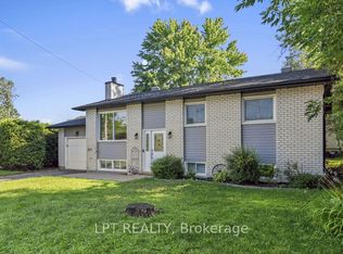 209 Bridge St N, North Grenville, ON K0G 1J0