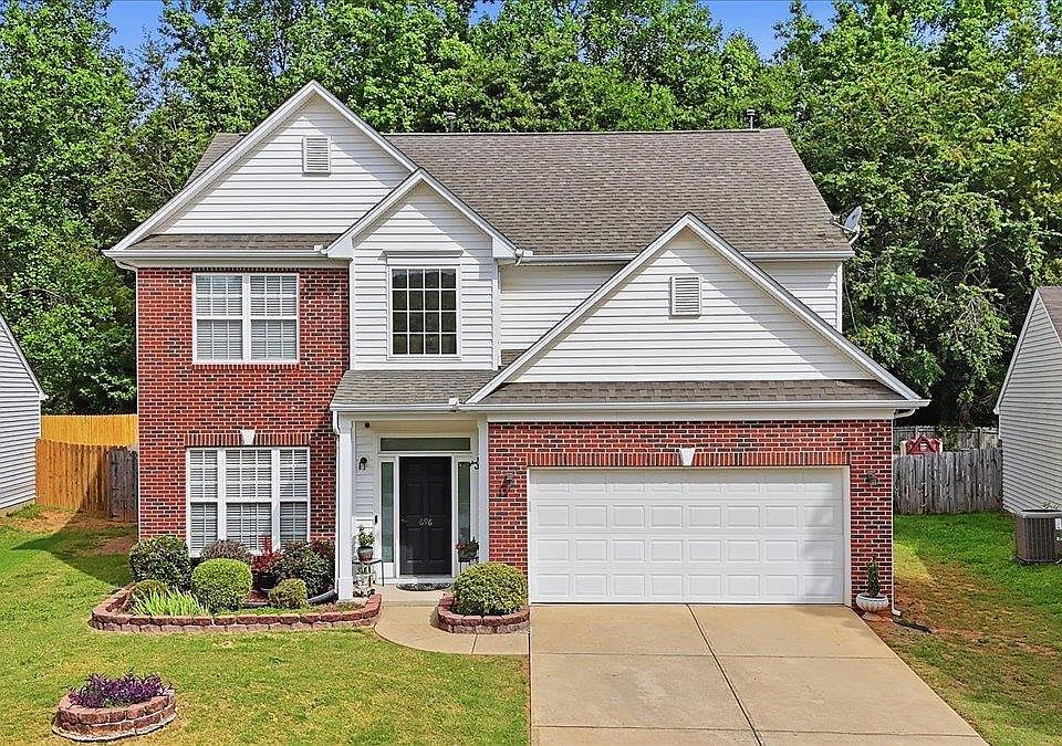 1st image of 696 Timber Walk Dr