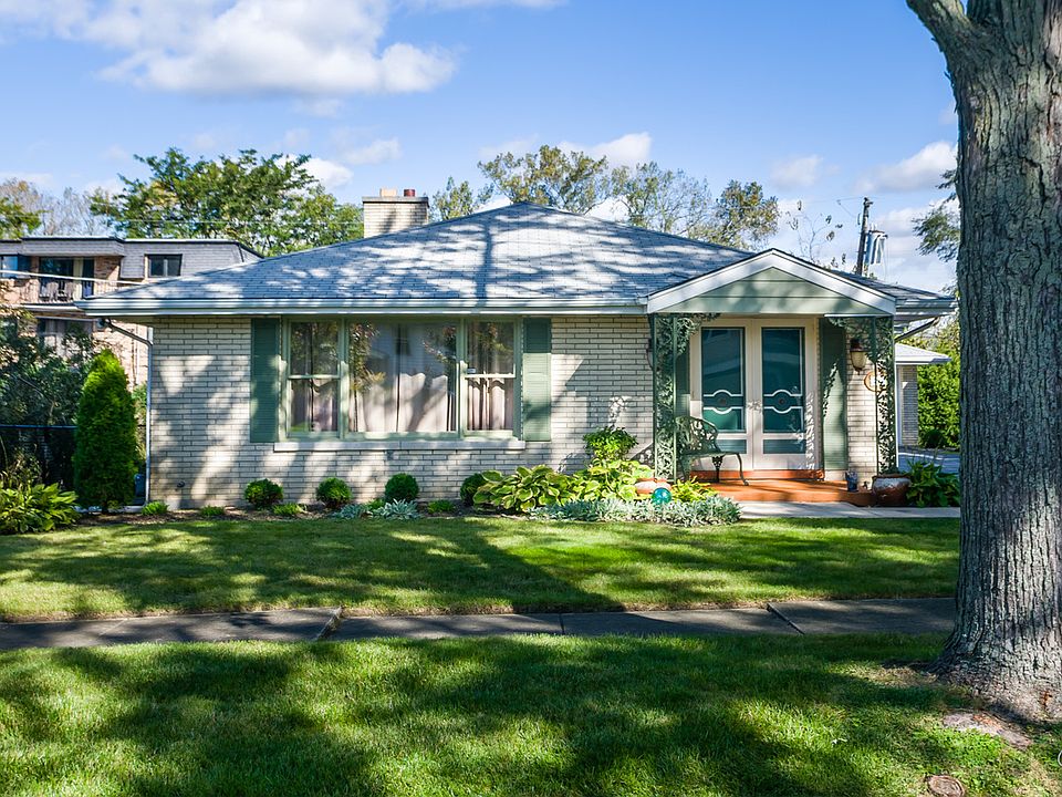 1st image of 247 N Bradley Dr